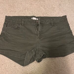 H&M dark green shorts size 12